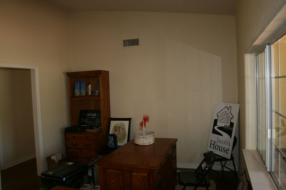 Jacob House Before: Faux Finish Paint & Wall Texture